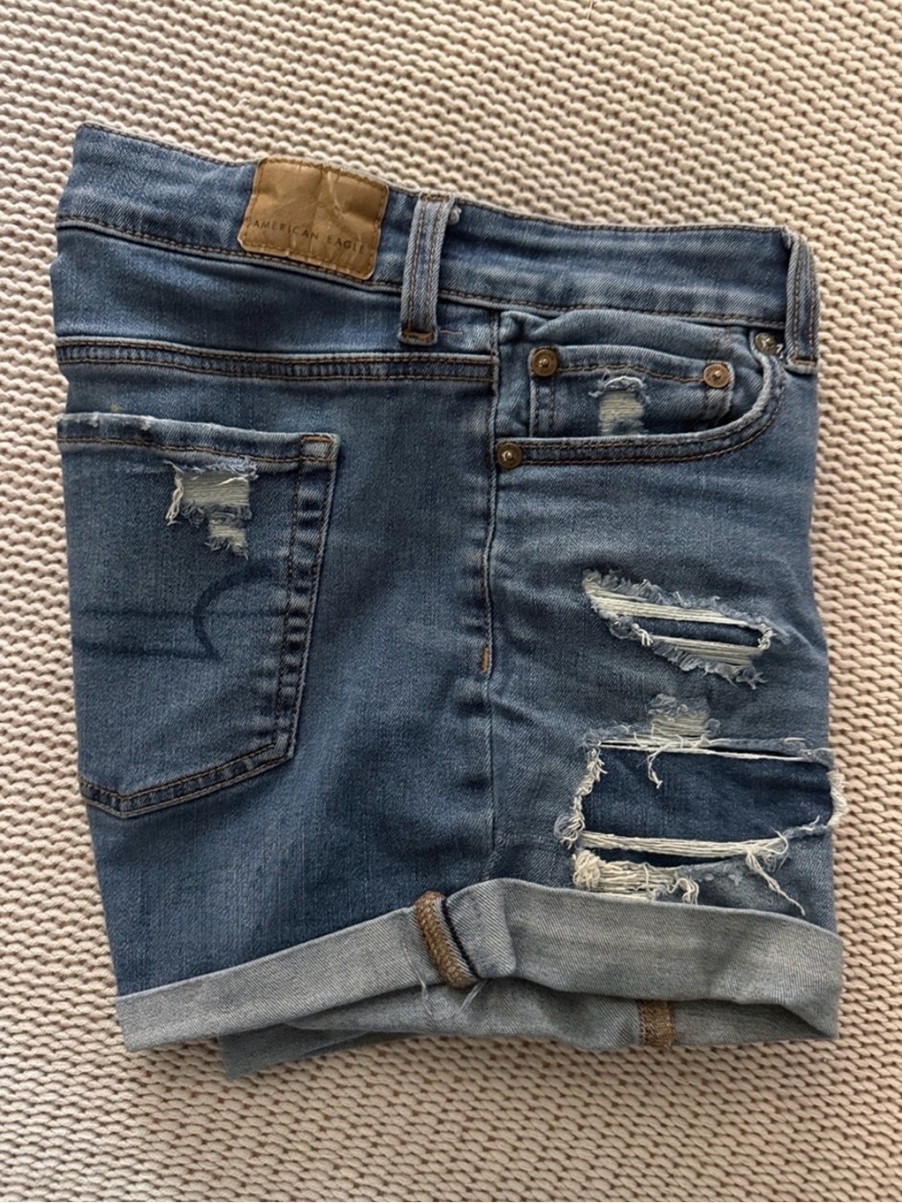 American Eagle Outfitters Distressed Denim Blue Roll-Cuff Women’s Shorts